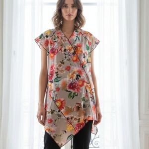 NWT Zara Floral Kimono top size XS